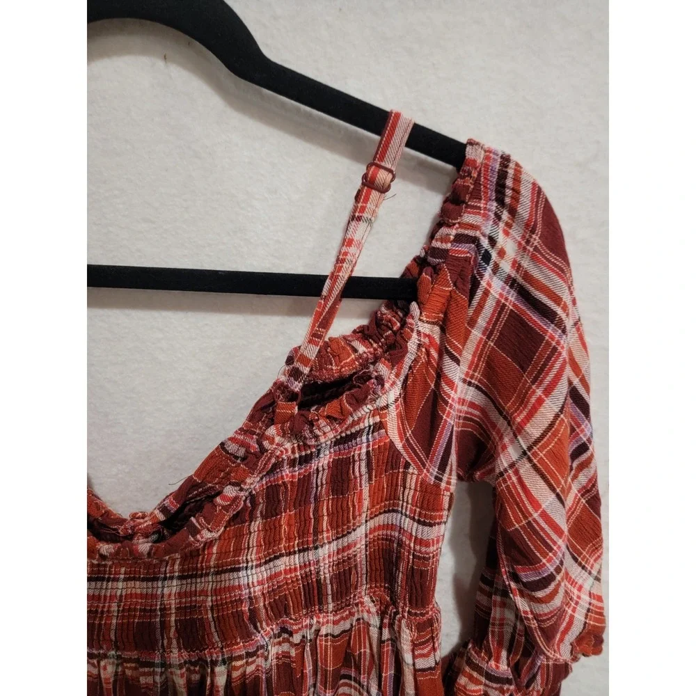 Torrid 00 Large Rust Plaid‎ Cold Shoulder Smocked Blouse Button Detail Rayon Top